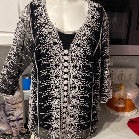 K womens Cato 3/4 sleeve stretch embroidery lined plus size top 1X - Picture 1 of 6